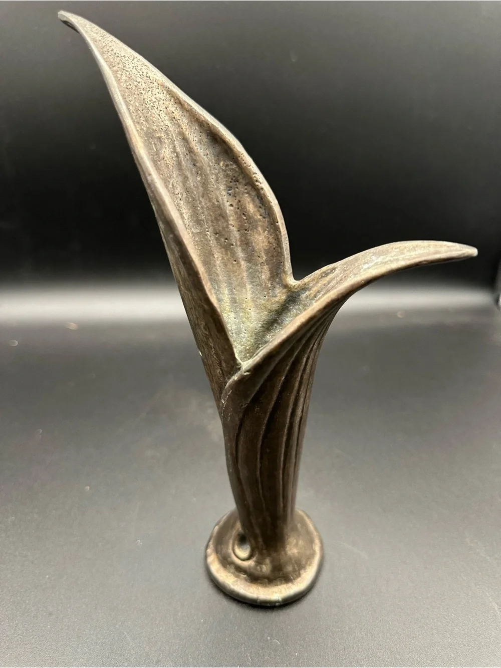 Bronze Calla Lily Sculptural Bud Vase – MCM Dark Patina, 8.5